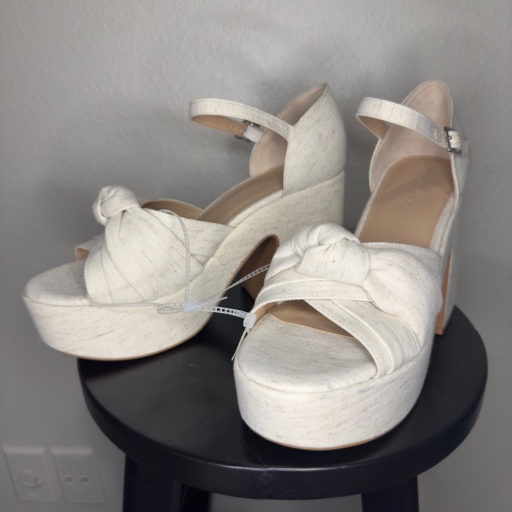 Ivory Platform Sandals, Size 11